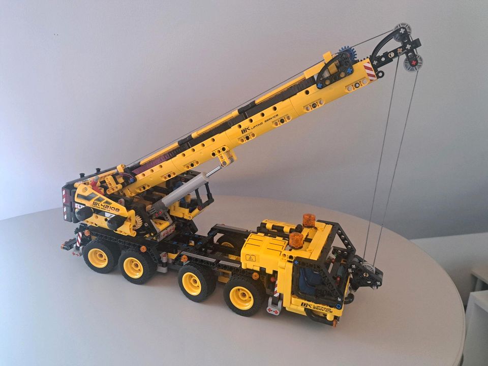 Lego Technik Kran und Bagger in Kerpen