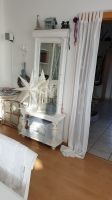 Sehr schöner alter Spiegel -Shabby -weiß mit Ablagen. Herzogtum Lauenburg - Schönberg Vorschau