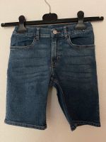 Jungen Jeans-Short von H&M, Größe 122, blau Niedersachsen - Gifhorn Vorschau