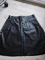 neu Leder Mini Rock von pull pear Größe 34 Hessen - Dietzenbach Vorschau