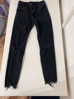 Jeans Hose mit Löchern Saarland - Sulzbach (Saar) Vorschau