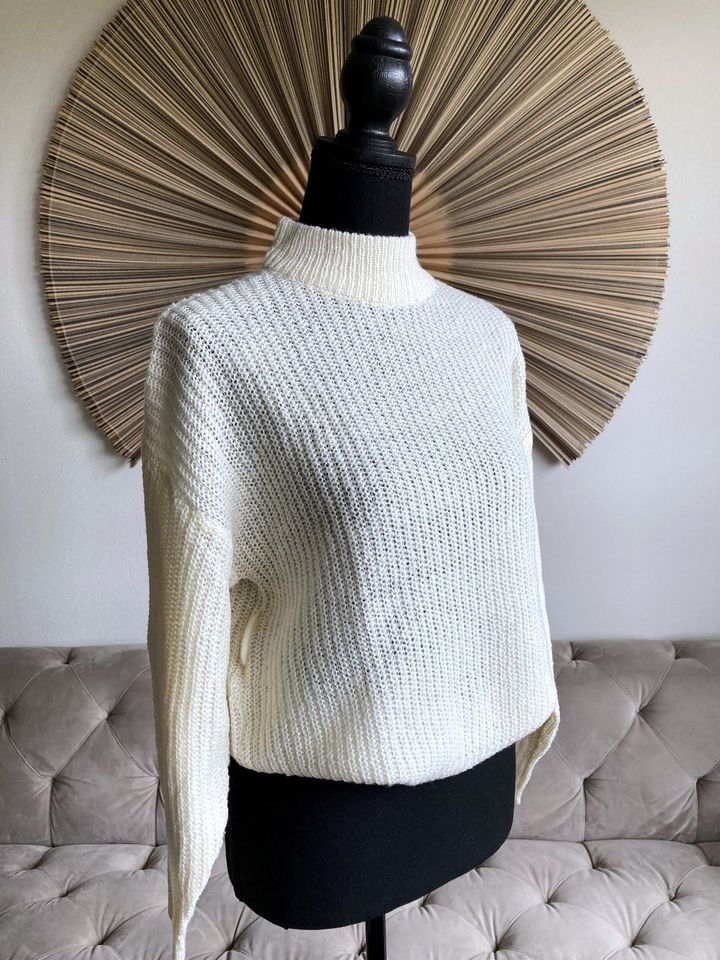 TOP Brave Soul Pullover mit Gürtel Gr 38 Creme Weicher Grobstrick in Berlin