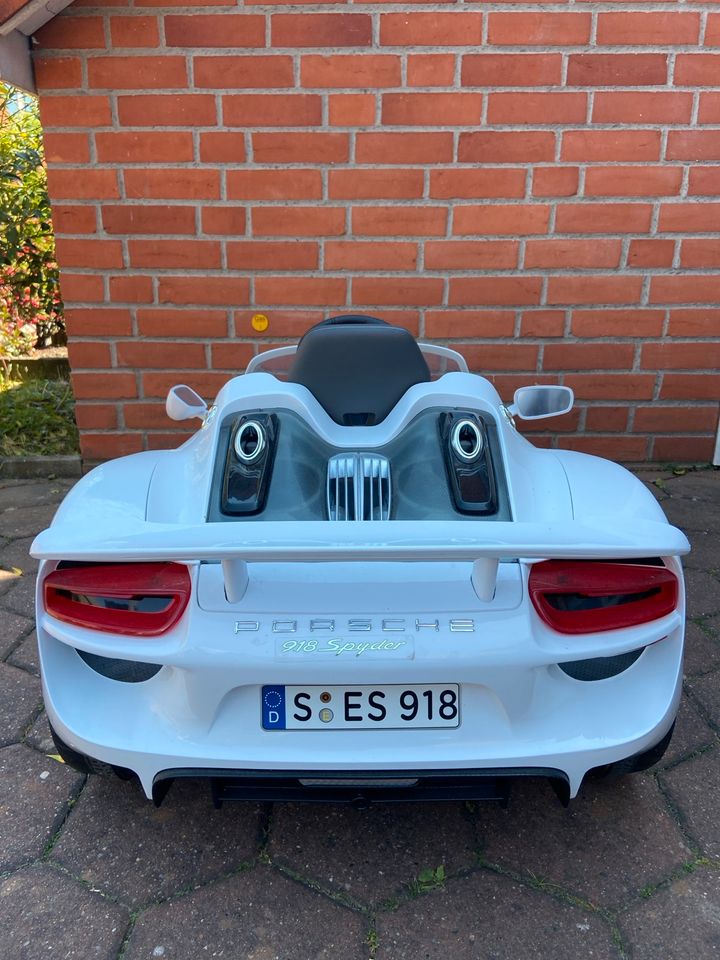 Elektrischer Spielzeuge Porsche für Kinder in Laatzen