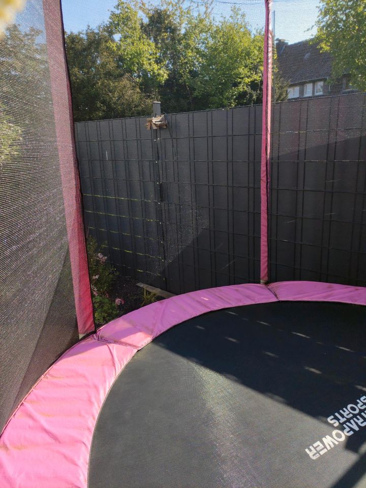 Outdoor Trampolin in Unna