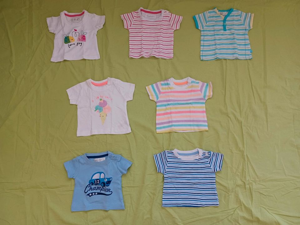 7 T Shirts Baby Größe 50/56 Set 5€ sonst je in Erkrath