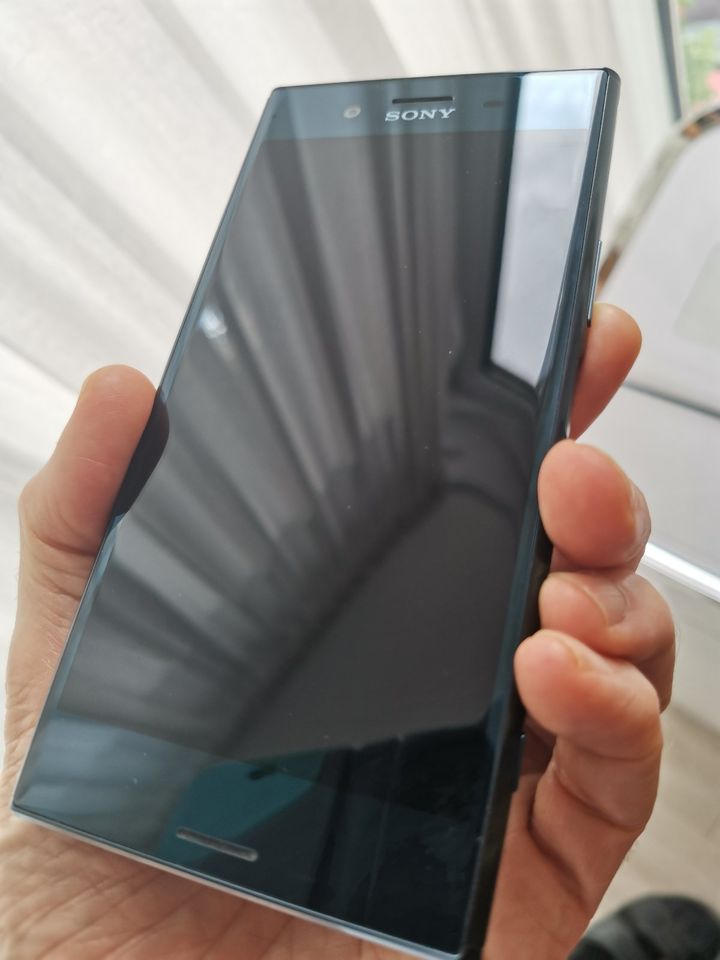 Sony Xperia XZ Premium in Düsseldorf