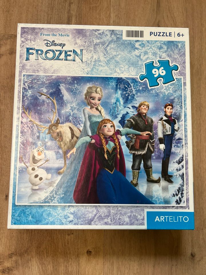 Disney Frozen Puzzle 96 Eiskönigin Elsa Anna Olaf in Hessisch Oldendorf