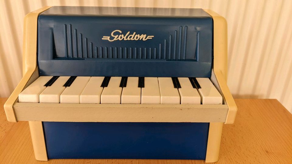 DDR Spielzeug Goldon Klavier Piano für Kinder aus 70er Jahren in Annaberg-Buchholz