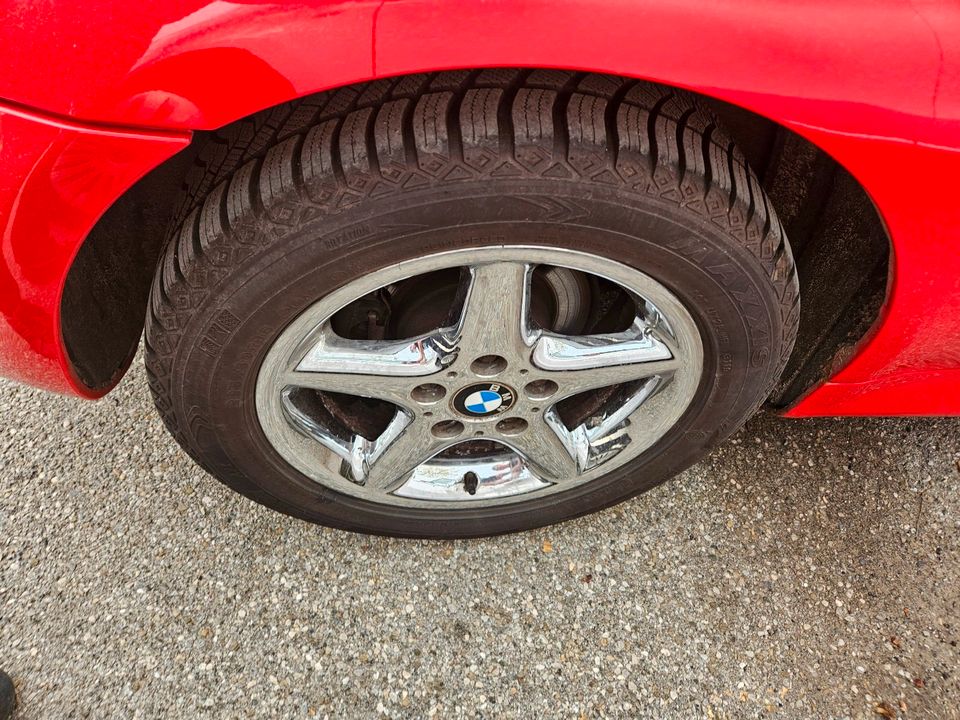 BMW Z 3 CHROMRÄDER 225/50 R 16,ALLWETTERREIFEN neuwertig!! in München