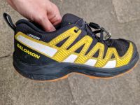 Salomon Outdoor oder Wanderschuhe Gr. 35 München - Moosach Vorschau