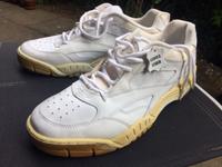 Sneaker Sportschuhe Victory, weiß, echtes Leder, wie neu, Gr.45 Baden-Württemberg - Pliezhausen Vorschau