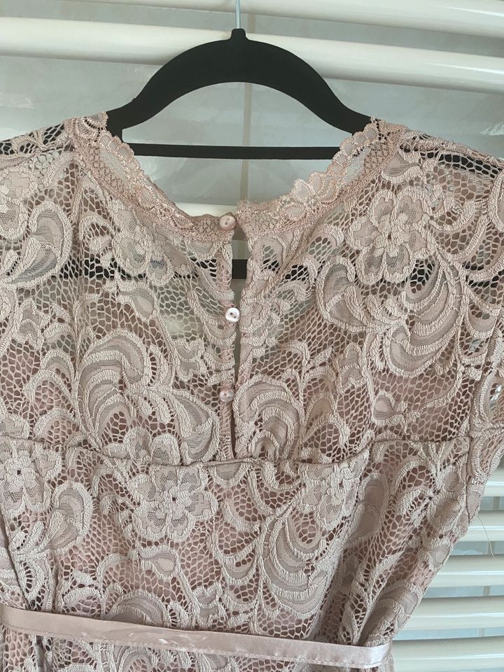 Kleid Umstandskleid Spitze Mamalicious Rosé Gr. M in Forchheim