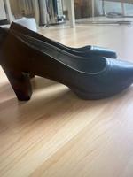 Deichmann Pumps Gr. 39 schwarz Nordrhein-Westfalen - Hilden Vorschau