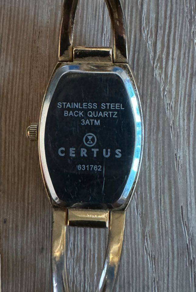 Certus Quarz keine Glashütte Uhr mit neuer Batterie in Hamburg