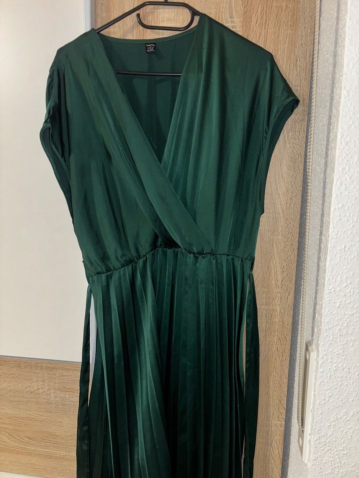 Elegantes Kleid in Wesseling