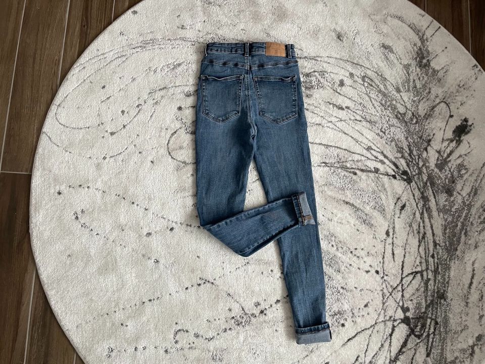 Jeans Damenjeans Stretch Größe XS von Vero Moda in Vöhringen