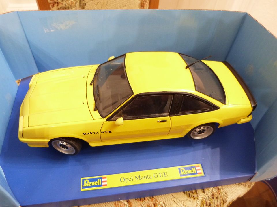 Revell Opel Manta B GT/E Modellauto in 1:18 mit ovp in Berlin