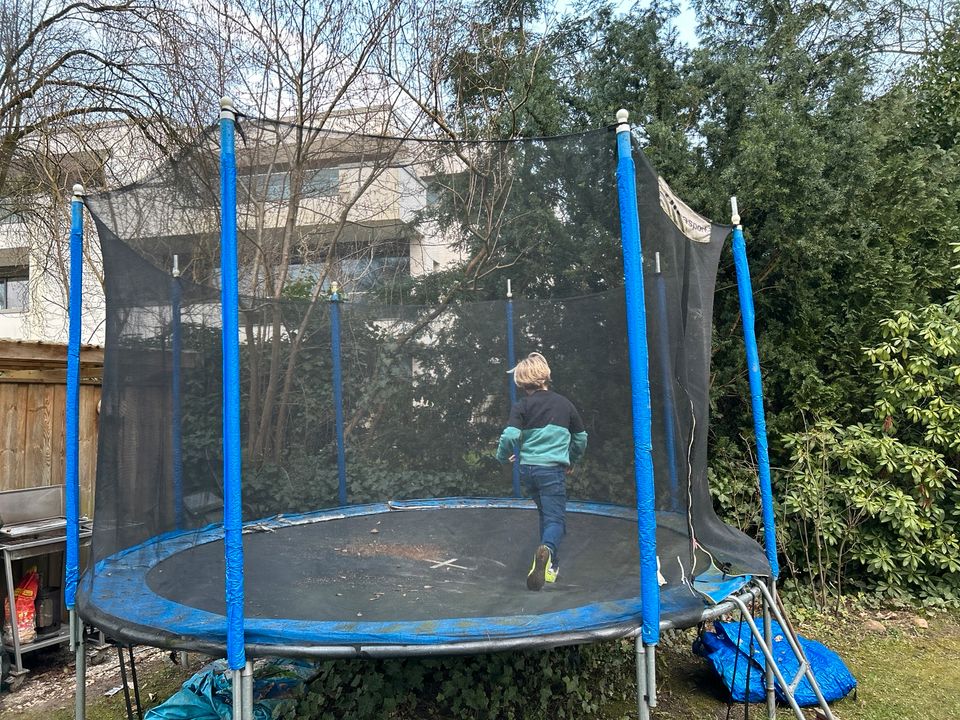 Trampolin gebraucht (3,60 m Durchmesser) in Hamburg