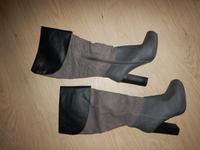 hohe Stiefel in grau, Größe 37, von Laura Scott Sachsen - Schönbach Vorschau