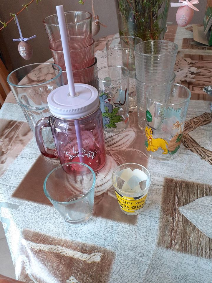 Küchenartikel Gläser,  Schalen Tassen, Dosen, Pfanne in Stubben