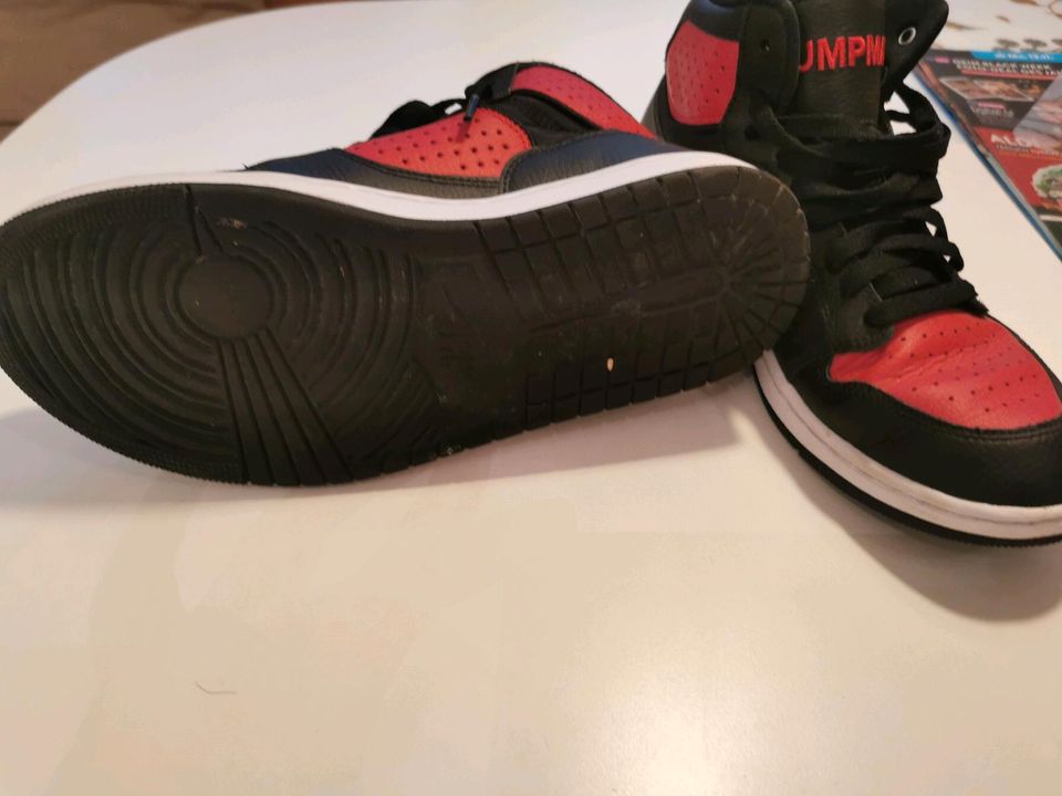 Jordan Jumpman sehr guter Zustand US 7,5  EU 40,5 in Mönchengladbach