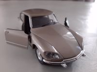 Welly Citroen DS 23 Modellauto m. Ruckzugmotor/OVP/1:34 Nordrhein-Westfalen - Menden Vorschau