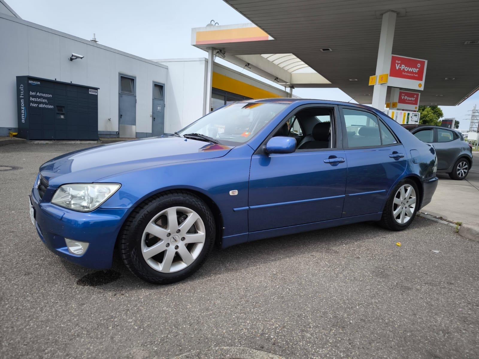 Abbildung des Autos Lexus IS 200 &#x2F; Face…