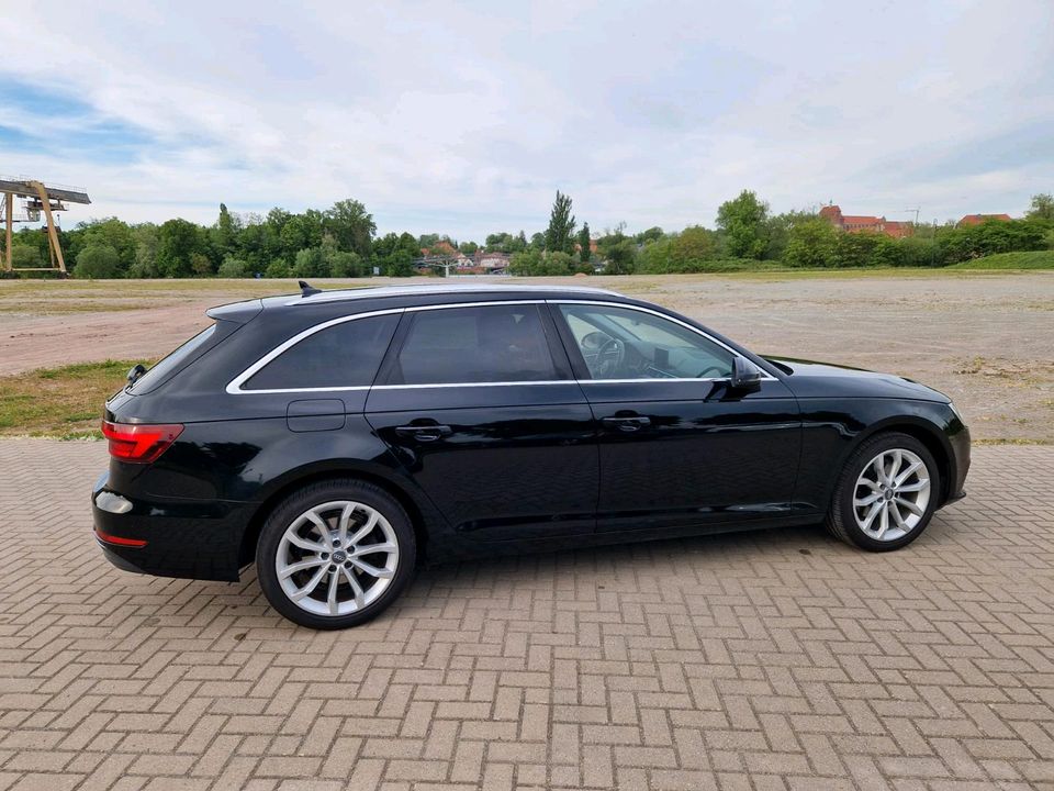 Audi A4 AVANT Sport 2.0 TDI 16V in Kamern