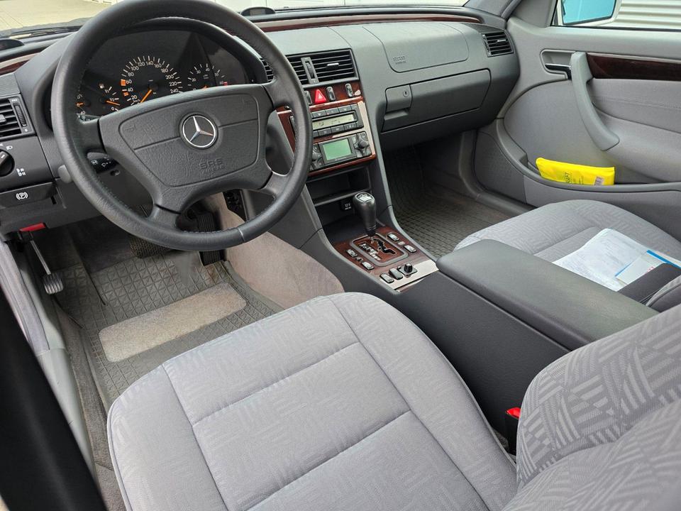 Mercedes-Benz C 280 Elegance,1.Hd,Aut.Xenon,PDC,SHZ,Navi in Buseck