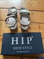 HIP SANDALEN LEDER MIT STERN GR 36 Aachen - Aachen-Mitte Vorschau