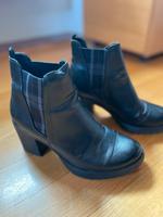 Tamaris Stiefel Plateauschuhe 37 Bayern - Kirchdorf a. Inn Vorschau