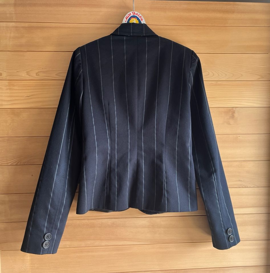 Blazer Amisu schwarz graue Streifen Gr. 34 in Ottobrunn