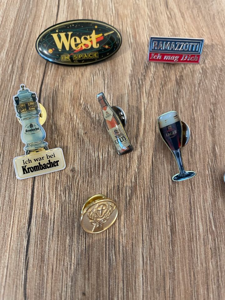 Pins West Krombacher Jägermeister Ramazzotti Martini Kelts Lager in Gundelsheim