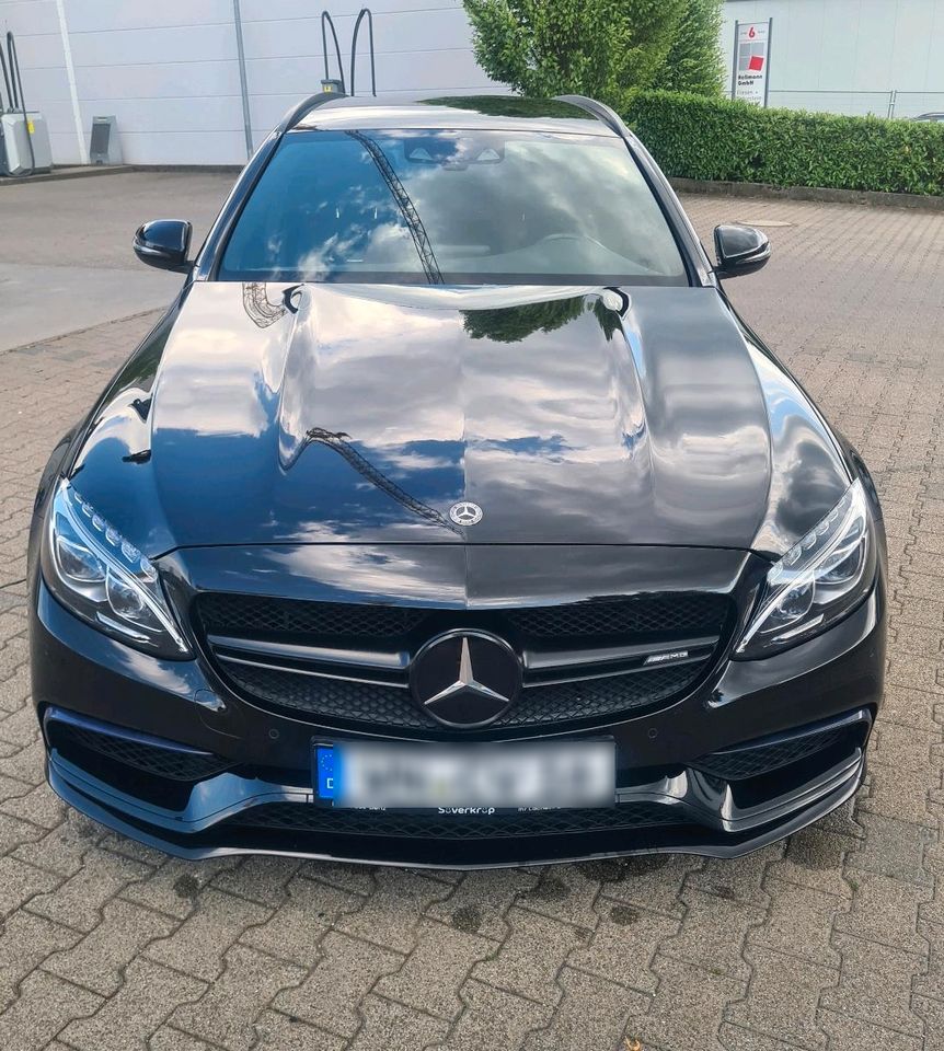 Mercedes-Benz C 63 AMG T-Modell Speedshift 7G-MCT Schwarz in Waiblingen