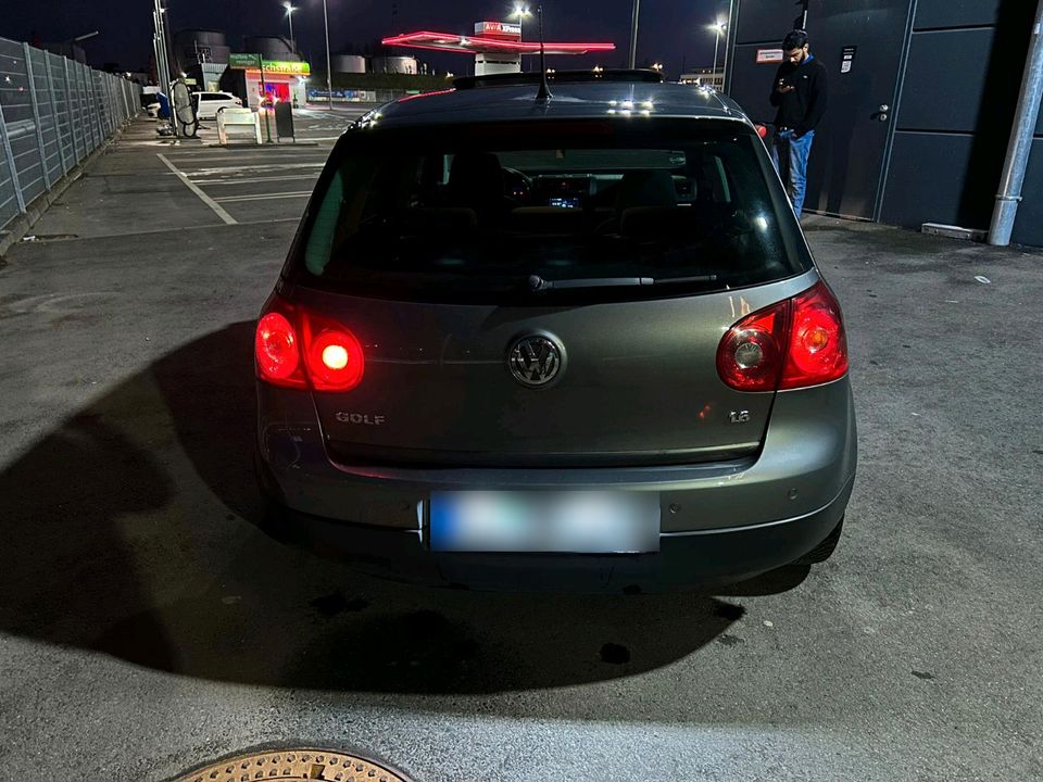 Volkswagen Golf V 1.6 in Mainz