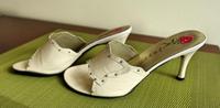 Joyca Absatz-Sandalen Echtleder Gr. 36 beige Niedersachsen - Isernhagen Vorschau