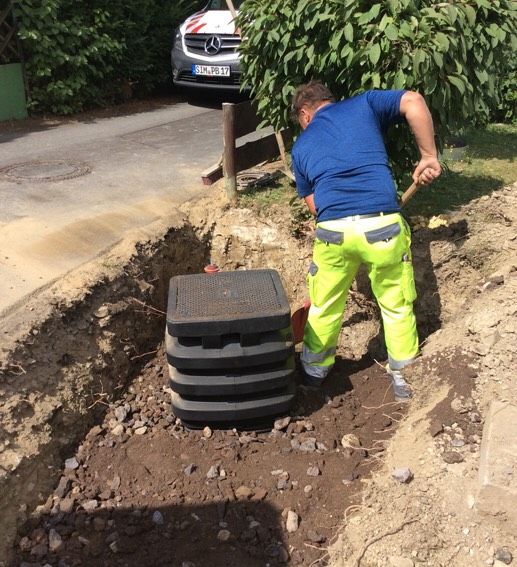 Schacht Wasser Zähler Anschluss Hausanschluss komplett neuwertig in Oberding