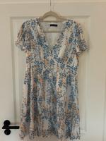 SHEIN Sommerkleid Gr. 40/42 -Neu- Hessen - Gedern Vorschau