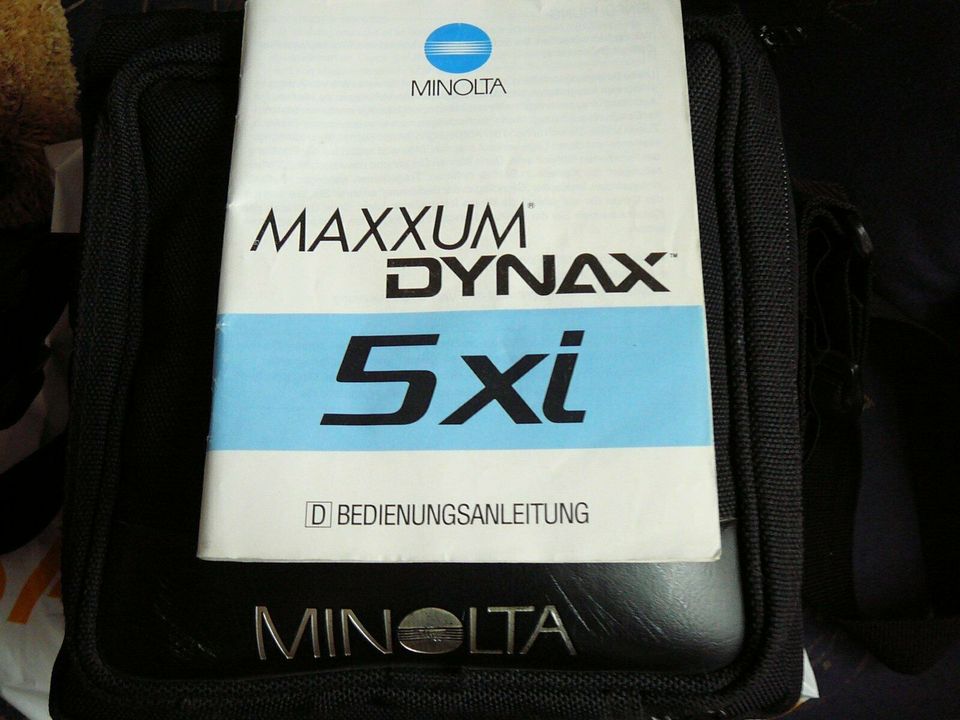Spiegelreflex-Kamera Minolta Maxxum Dynax 5xi mit Sigma Objektiv in Gladbeck