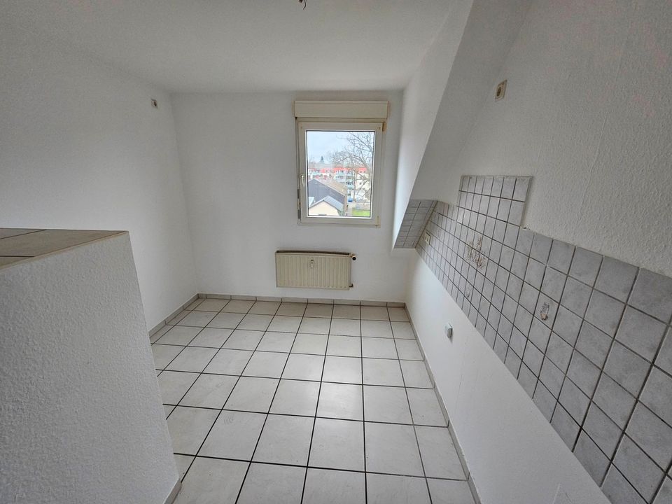 renovierte 3,5-Raum-Maisonette-Wohnung mit Gäste-WC auf ca. 70 m² zu vermieten in Oberhausen