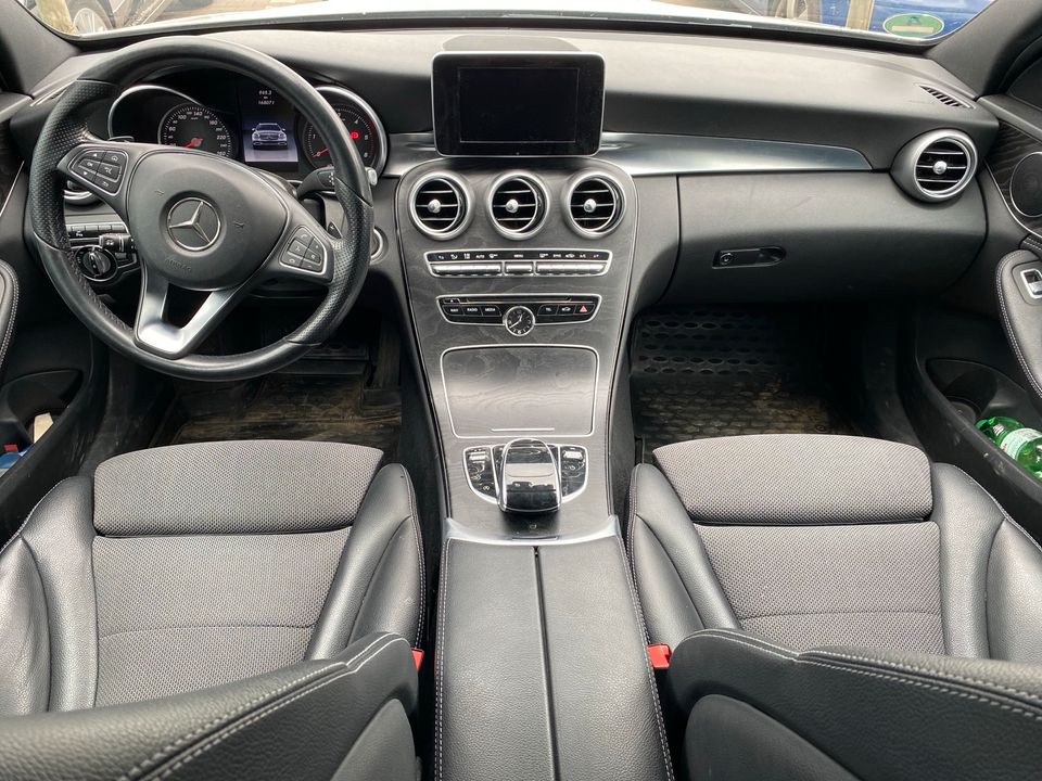 Mercedes C 220 T / Diesel/Automatik/ Navi/ Pano/2te Hand in Schwarmstedt