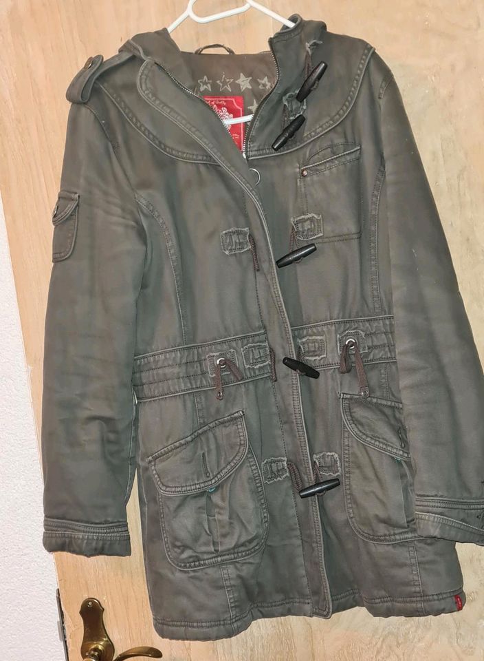 Kurz Mantel/ Parka (Esprit) in Kamp-Lintfort