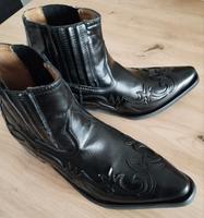 Verkaufe Stiefel Westernstil Größe 39 und 40 Sachsen - Rothenburg Vorschau