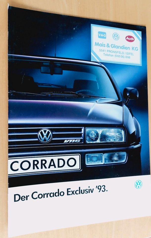 VW Corrado Exclusiv VR6 190 PS 16V 136 PS Prospekt von 1992 in Leverkusen