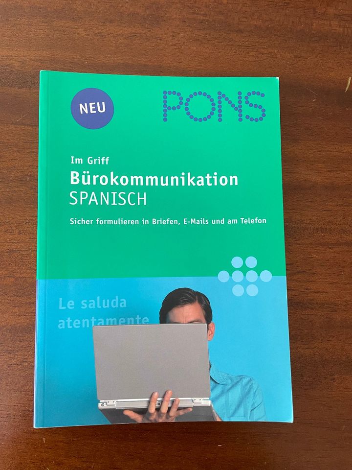 spanische Bürokommunikation von Pons in Berlin