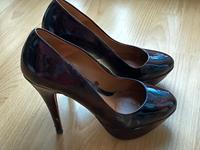 Elegante Burgunderrote High Heels von Zara, Größe 37, Lackleder Hessen - Darmstadt Vorschau