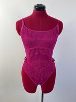 NEU super sexy lila Spitzenbody Gr. 75d von Hunkemöller Berlin - Reinickendorf Vorschau