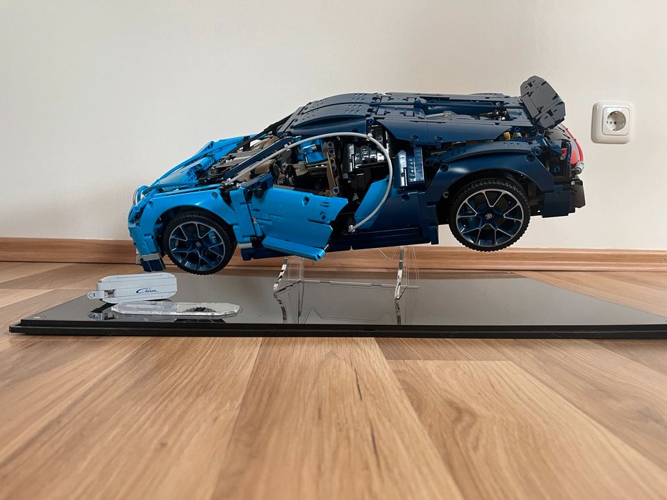 42083 LEGO Bugatti Chiron in Oberhausen