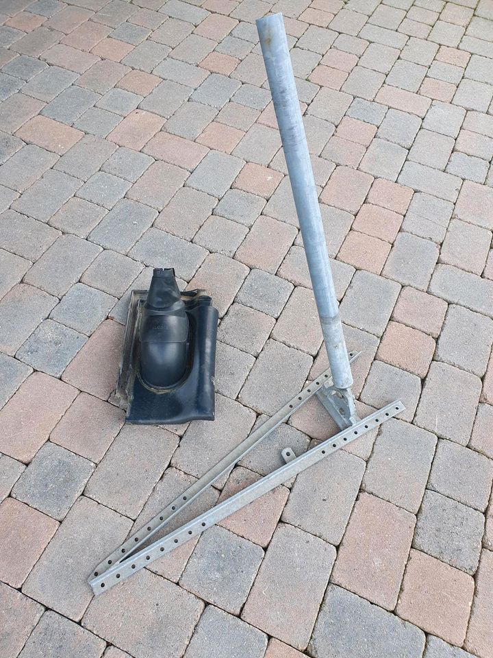 Antennen Dachsparrenhalter mit Dachziegel von Körber  Sat TV in Wassenberg