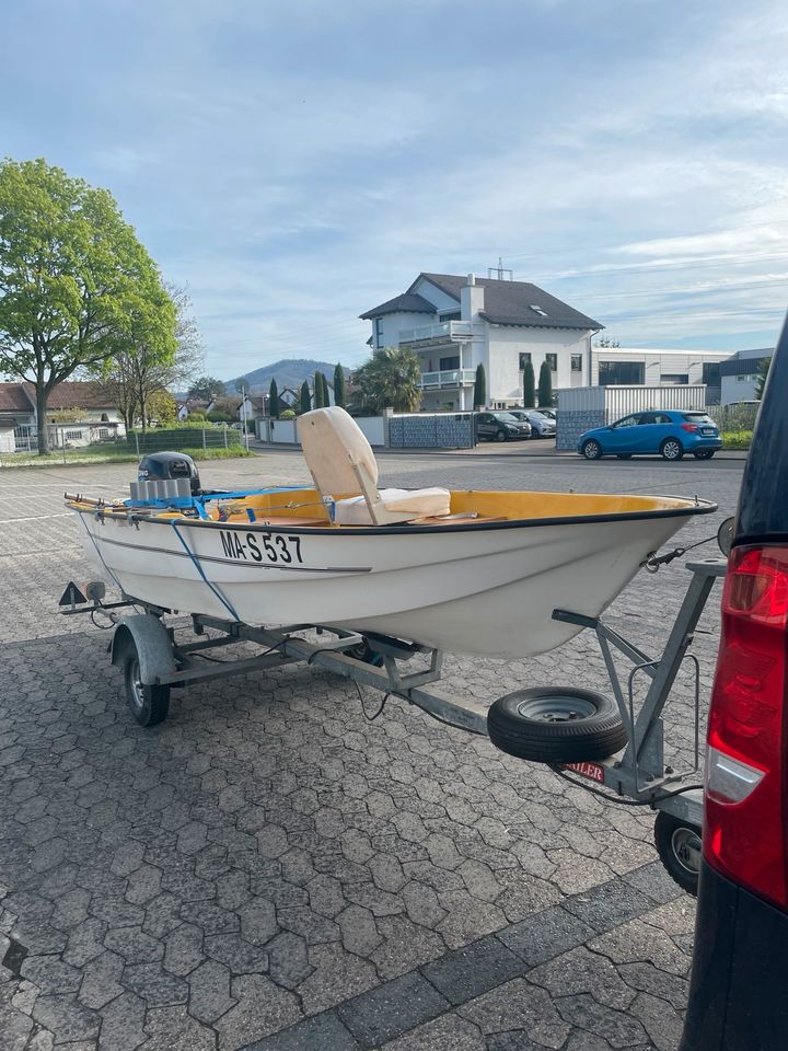 Angelboot Motorboot 4PS/15PS mit Trailer in Bensheim